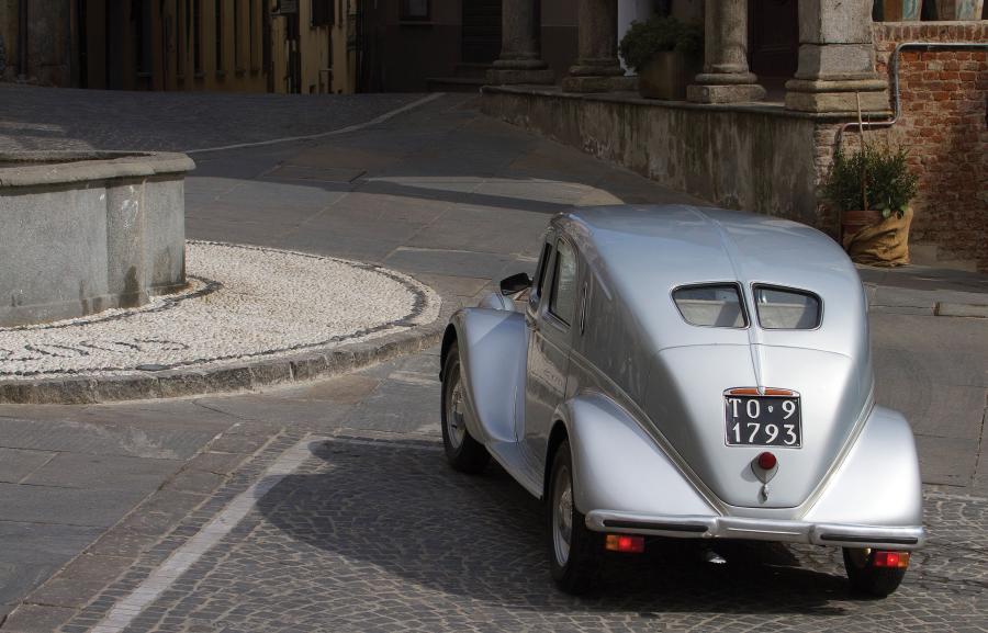  Lancia Aprilia 1949 года  (фото 2 из 8)